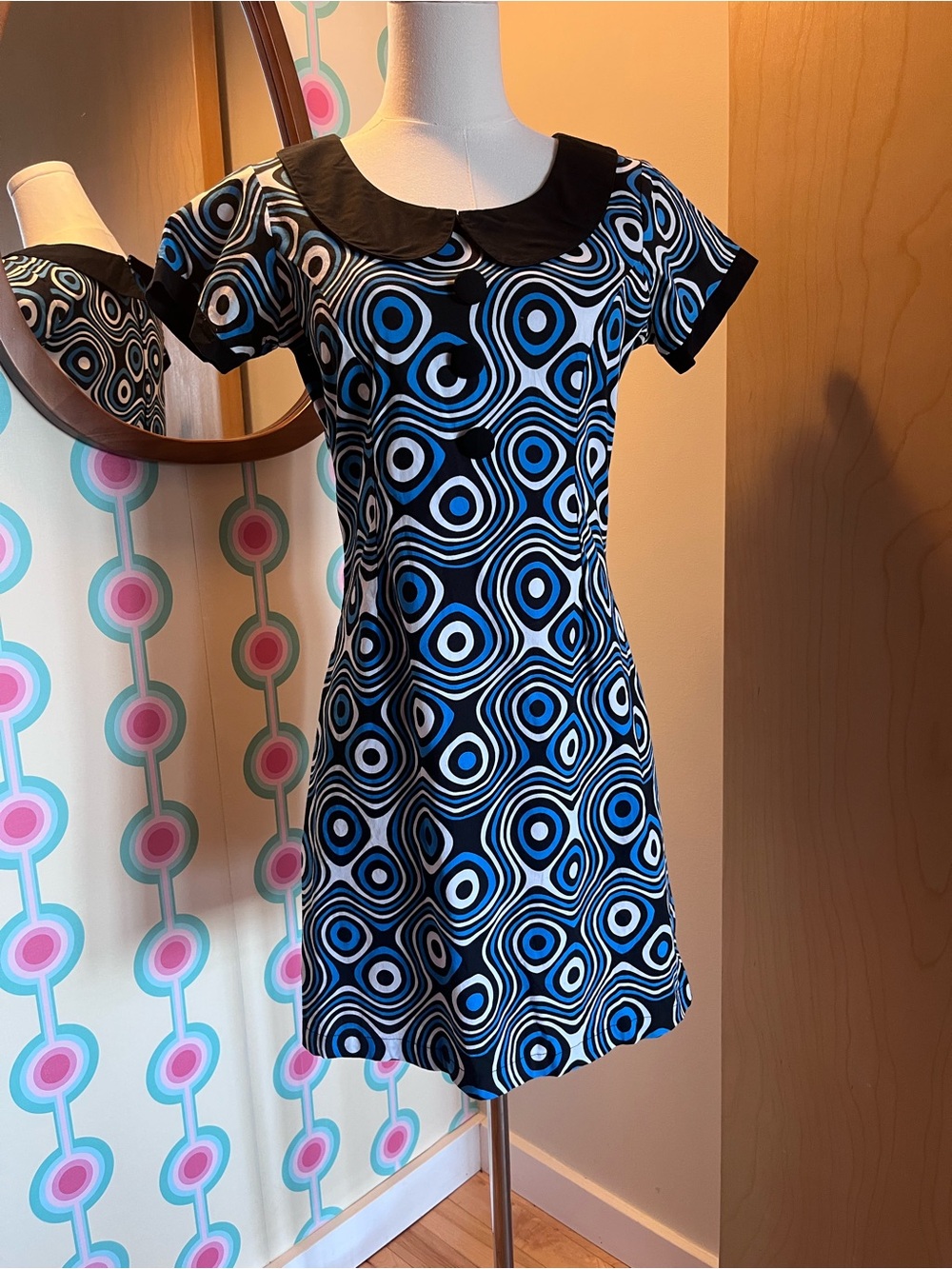 1960s Madcap England mod dress in blue and black swirls